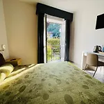 Hotel Garni Santa Caterina 3*