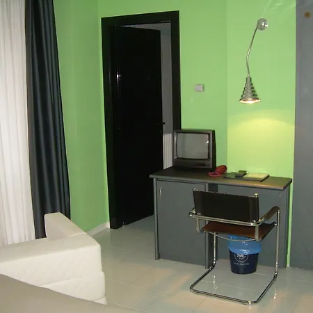 Hotel Garni Santa Caterina 3*