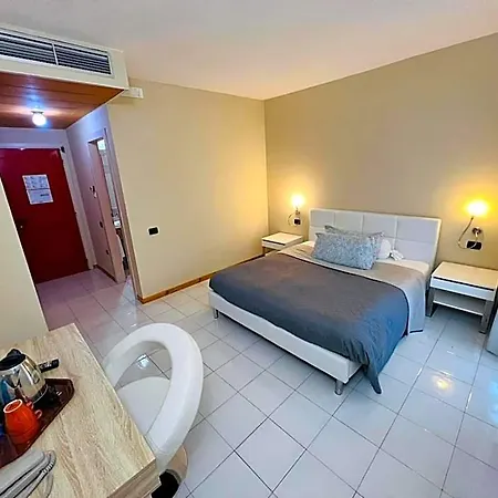 Hotel Garni Santa Caterina 3*